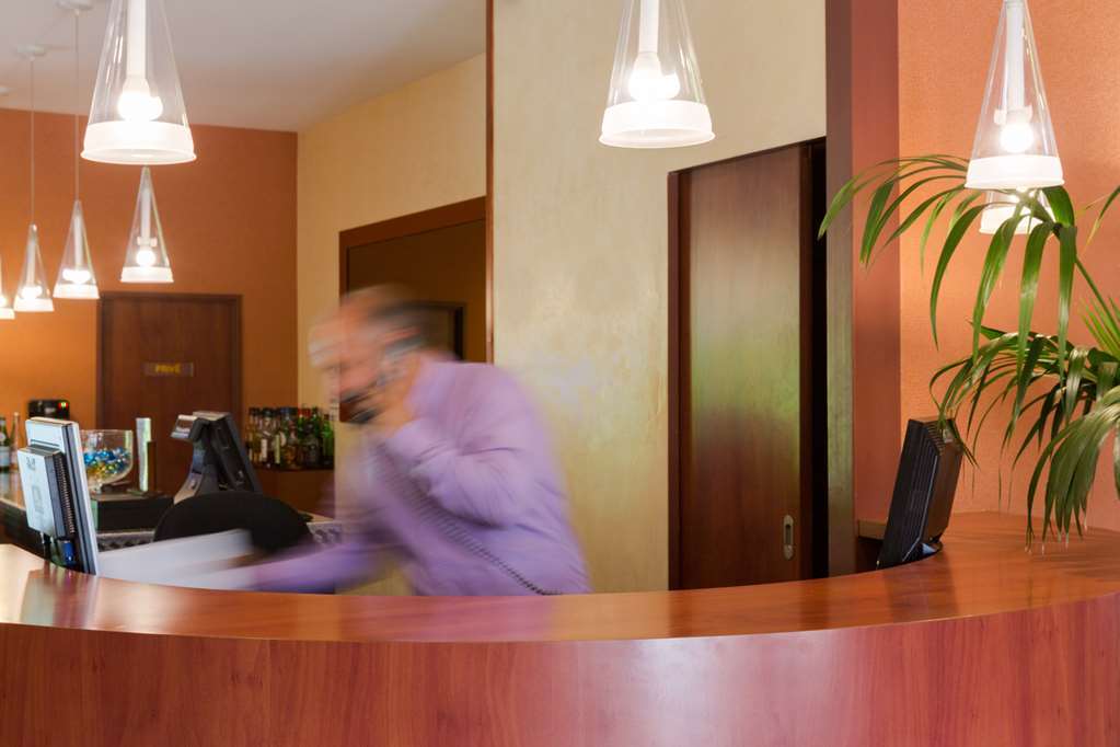 Hôtel du Béryl, Lons-le-Saunier Interior foto